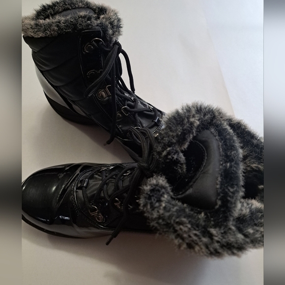 Khombu Ladies Lisa Rain/Snow Boot   Size 9 - Picture 6 of 9